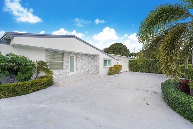 2 of 19 - 6660 W 13th Avenue, Hialeah, FL