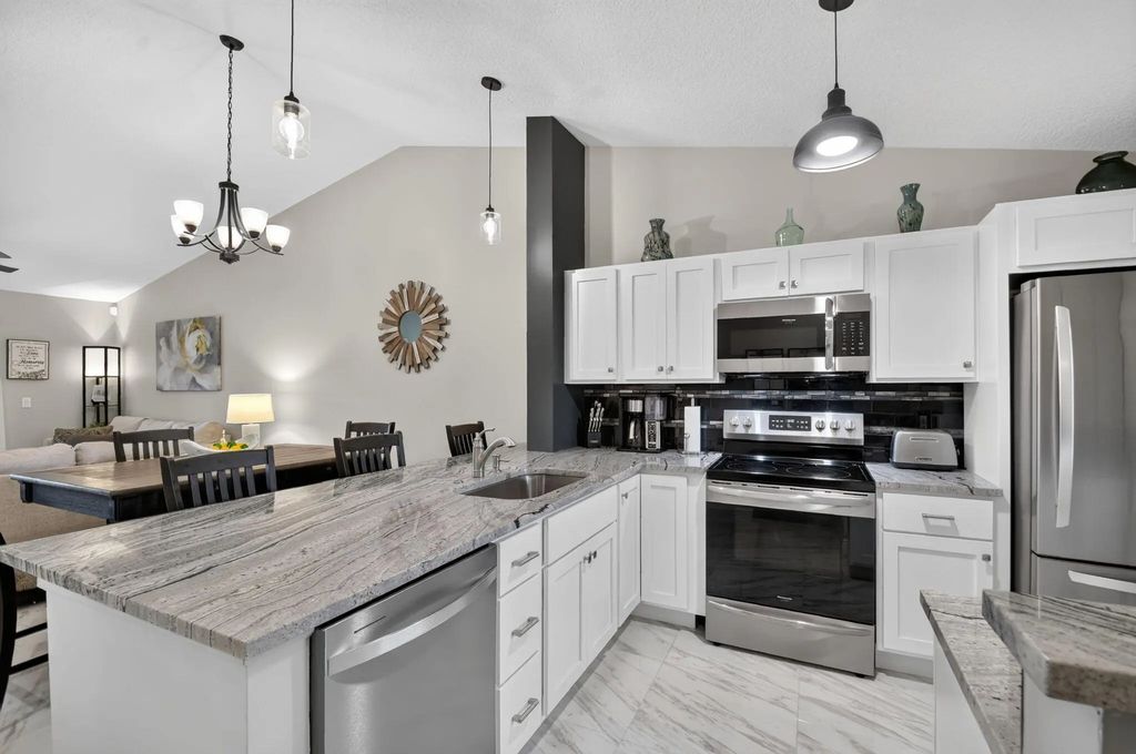 4570 Lucerne Lakes Boulevard E #203, Lake Worth