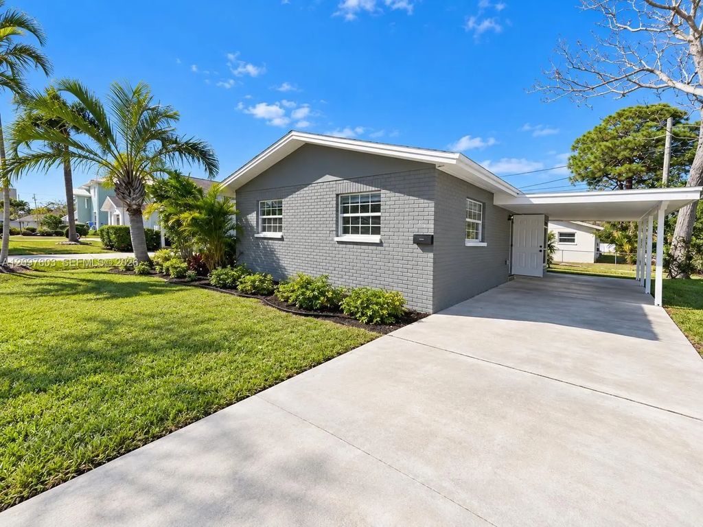 1735 New Hampshire Avenue Ne, St. Petersburg