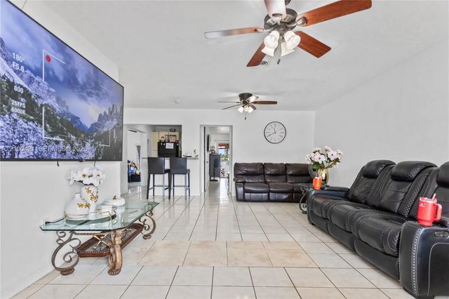 5 of 32 - 7830 W 8th Avenue, Hialeah, FL