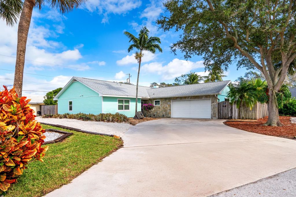 611 East Drive, Delray Beach