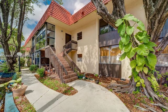 780 Ne 199th Street #206e, North Miami Beach