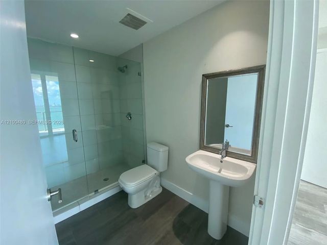 5 of 21 - 2900 Ne 7th Avenue #705, Miami, FL