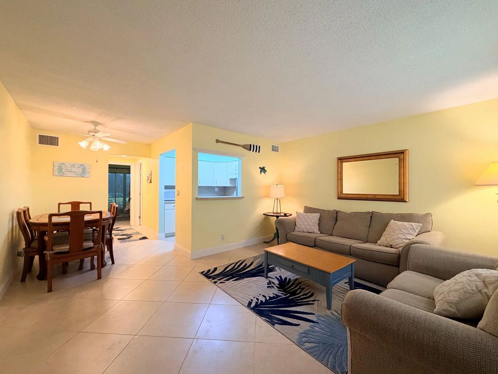 240 Horizons W #107, Boynton Beach