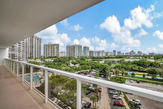 2 of 22 - 3701 N Country Club Drive #907, Aventura, FL