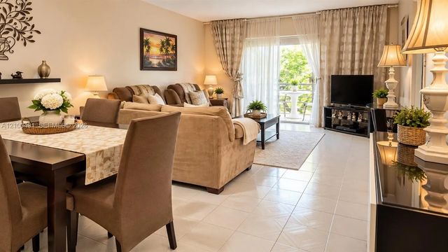 2 of 8 - 16900 Ne 14th Avenue #214, Miami, FL