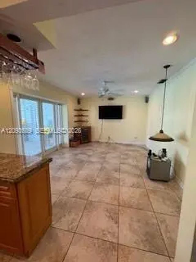 3 of 21 - 8325 Sw 164th Terrace, Palmetto Bay, FL
