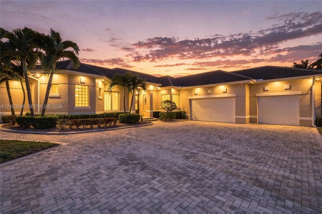 1320 Nw 118th Avenue, Plantation