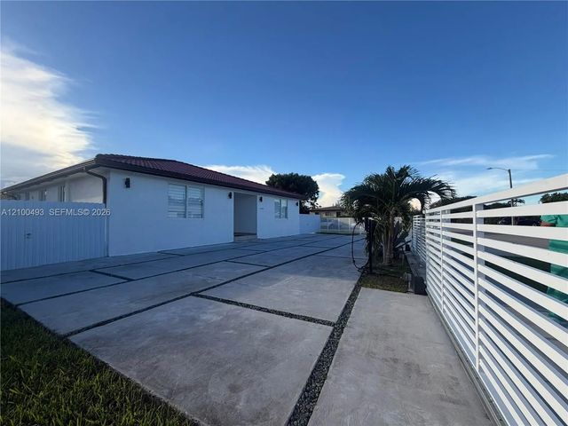 5 of 19 - 14100 Jefferson Street, Miami, FL