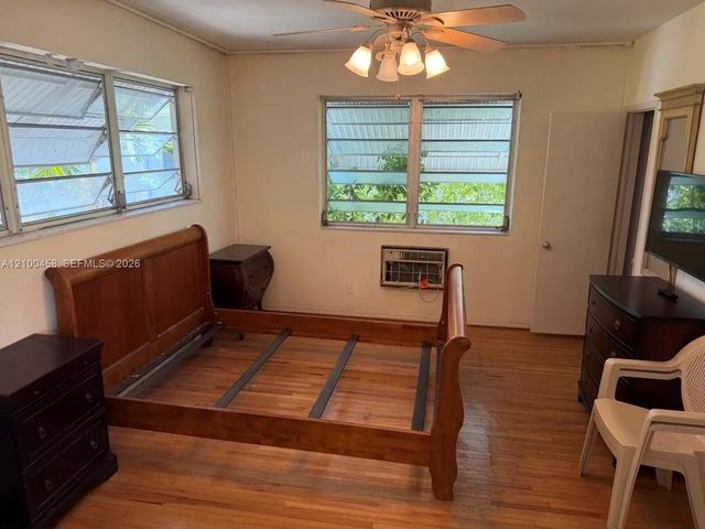 2 of 19 - 7915 Byron Avenue #4, Miami Beach, FL