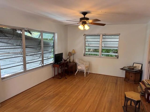5 of 19 - 7915 Byron Avenue #4, Miami Beach, FL
