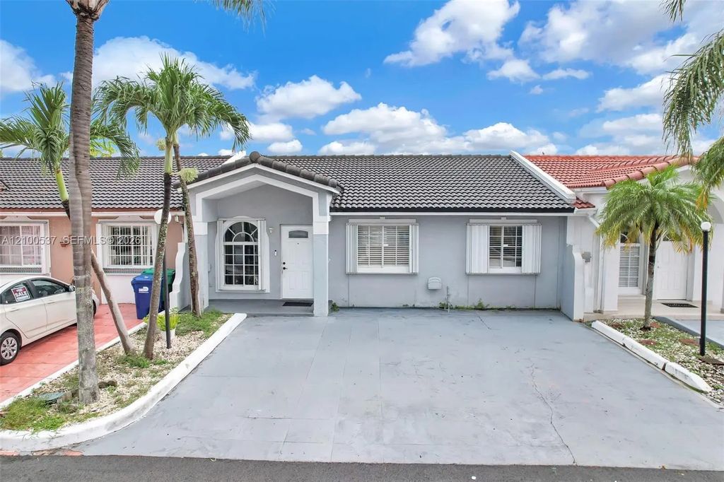 7677 Nw 180th Terrace, Hialeah