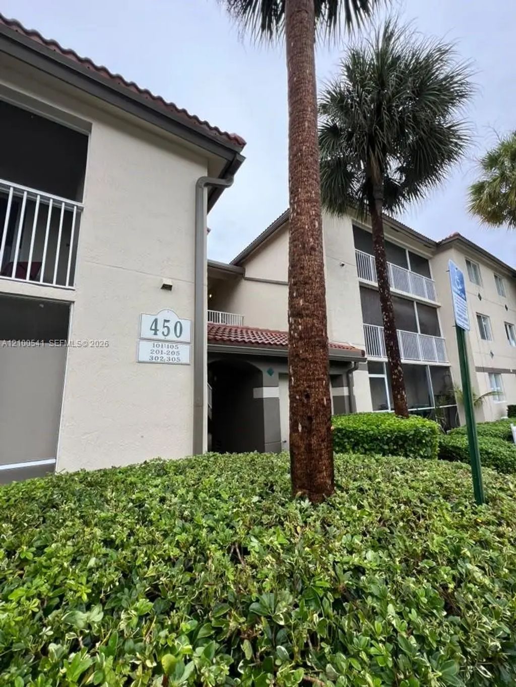 450 S Park Road #5-205, Hollywood