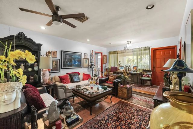 4 of 20 - 6005 Sw 64th Place, South Miami, FL