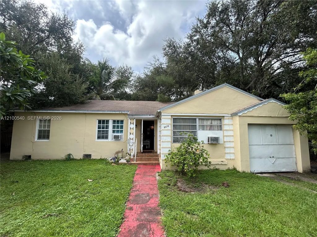 8270 Ne 2nd Court, Miami