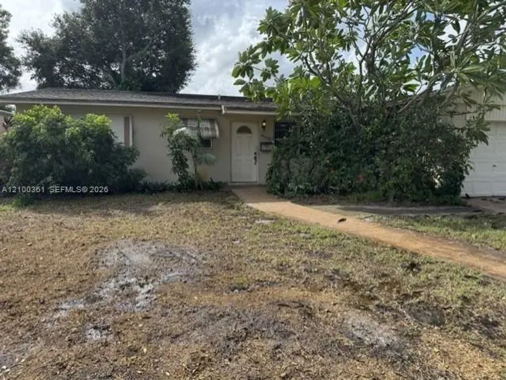 650 Sw 68th Boulevard, Pembroke Pines