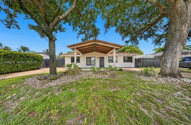 3 of 31 - 8315 Sw 99th Court, Miami, FL