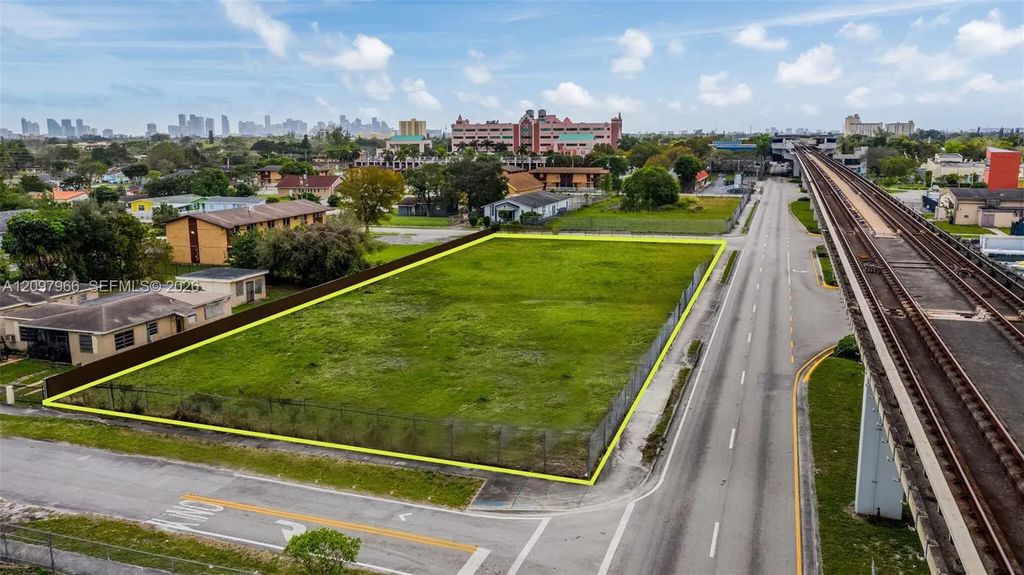 6611 Nw 27th Avenue, Miami