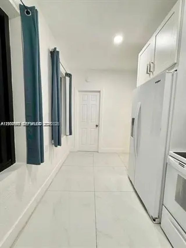 4 of 32 - 2369 Sw 17th Terrace, Miami, FL