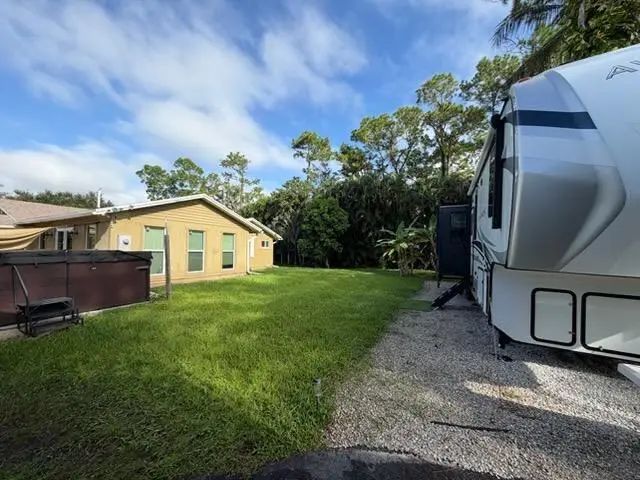 4 of 5 - 3472 Blanchette Trail, Lake Worth, FL
