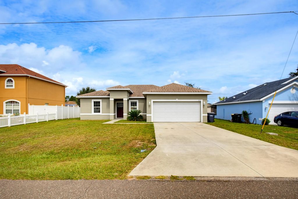 333 Shad Way, Poinciana