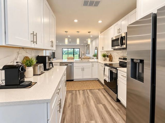 4 of 16 - 30 Southport Lane #d, Boynton Beach, FL