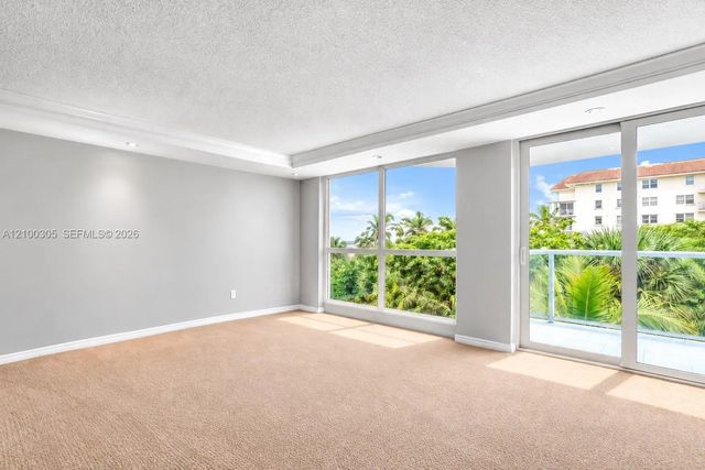 5 of 23 - 10000 W Bay Harbor Drive #401, Bay Harbor Islands, FL