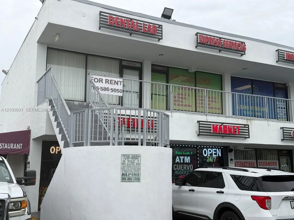 1081 W 29th Street, Hialeah