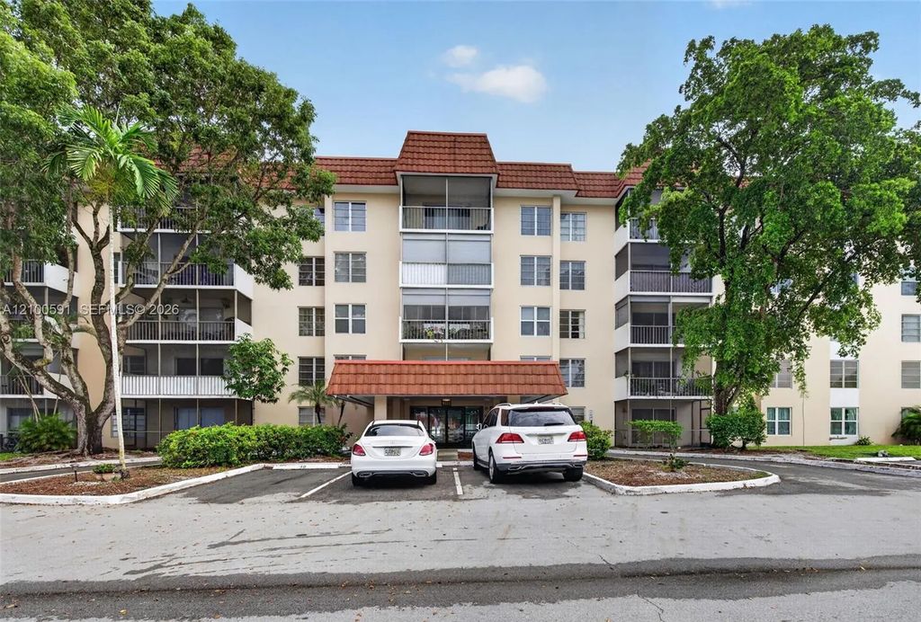 4172 Inverrary Drive #203, Lauderhill