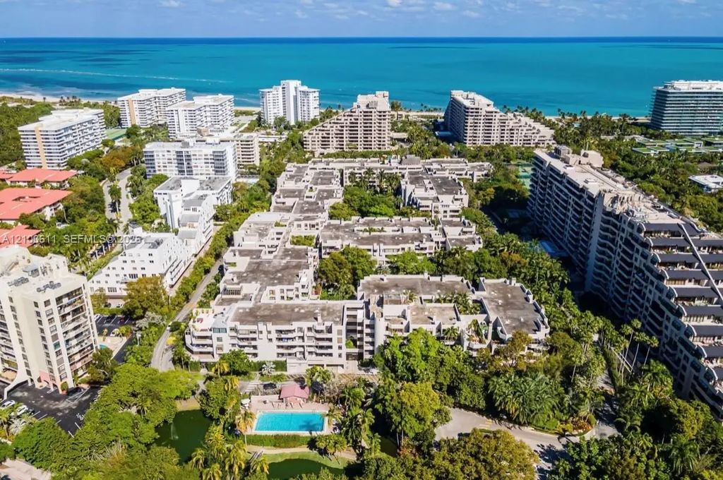 121 Crandon Boulevard #358, Key Biscayne