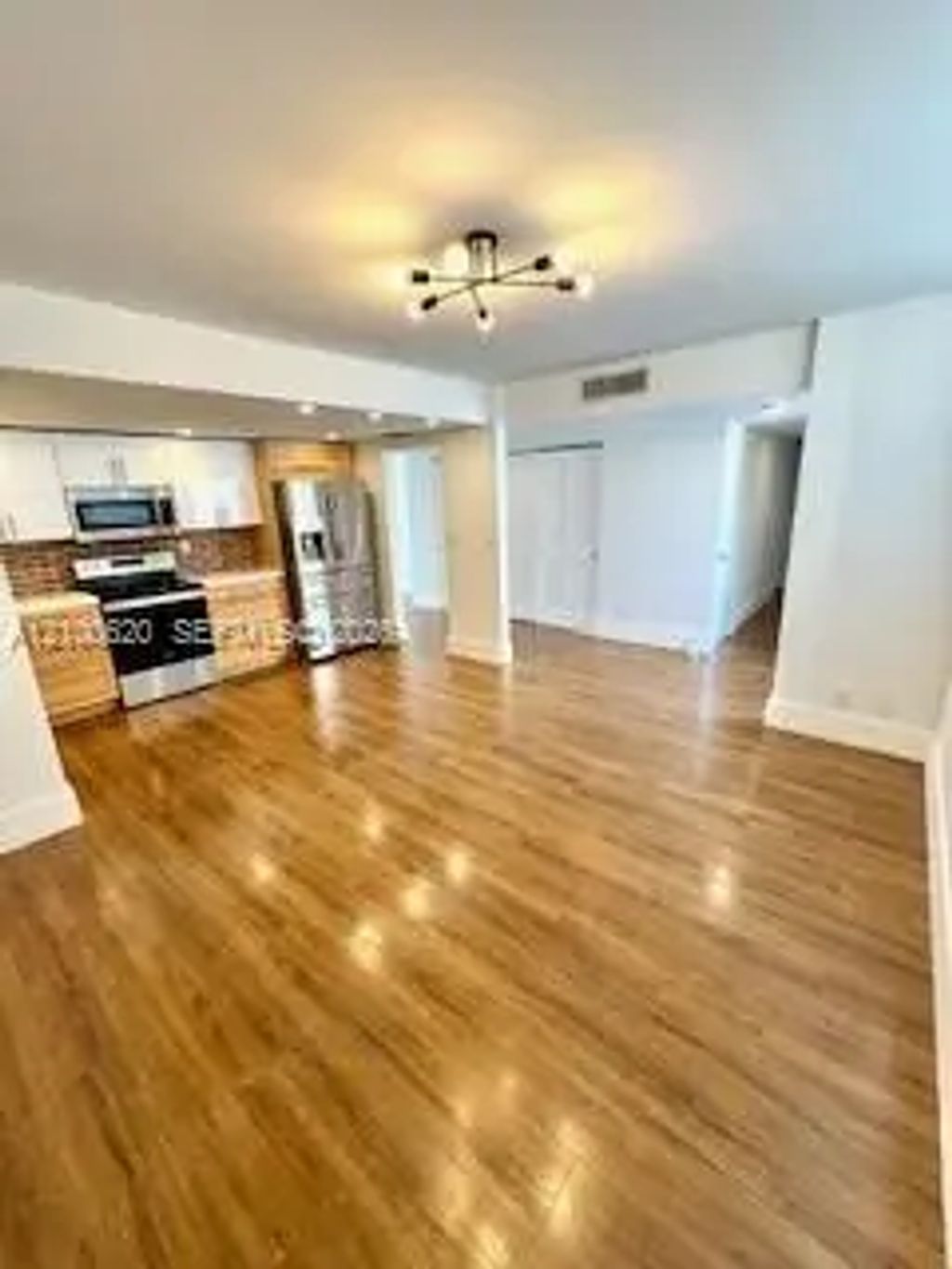 20401 Ne 30th Avenue #422-8, Aventura
