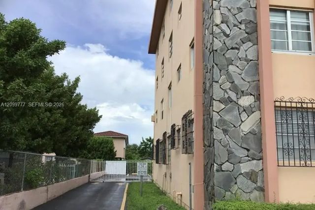 2 of 3 - 3075 Nw 7th Street #101, Miami, FL