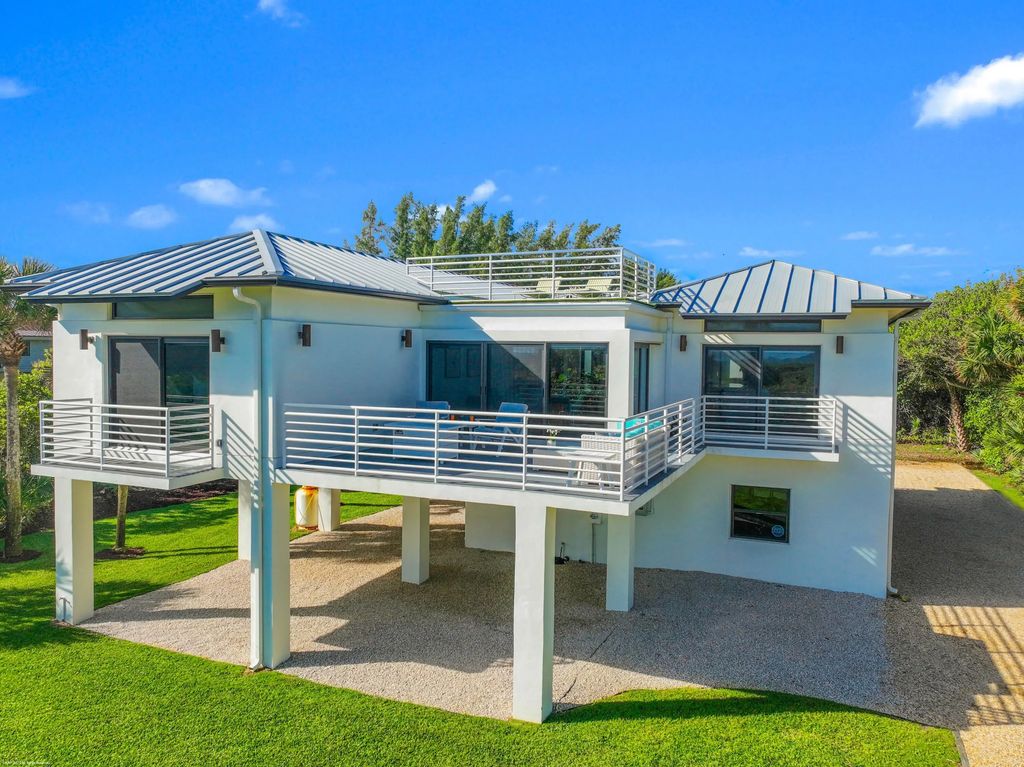 116 N Beach Road, Jupiter Island