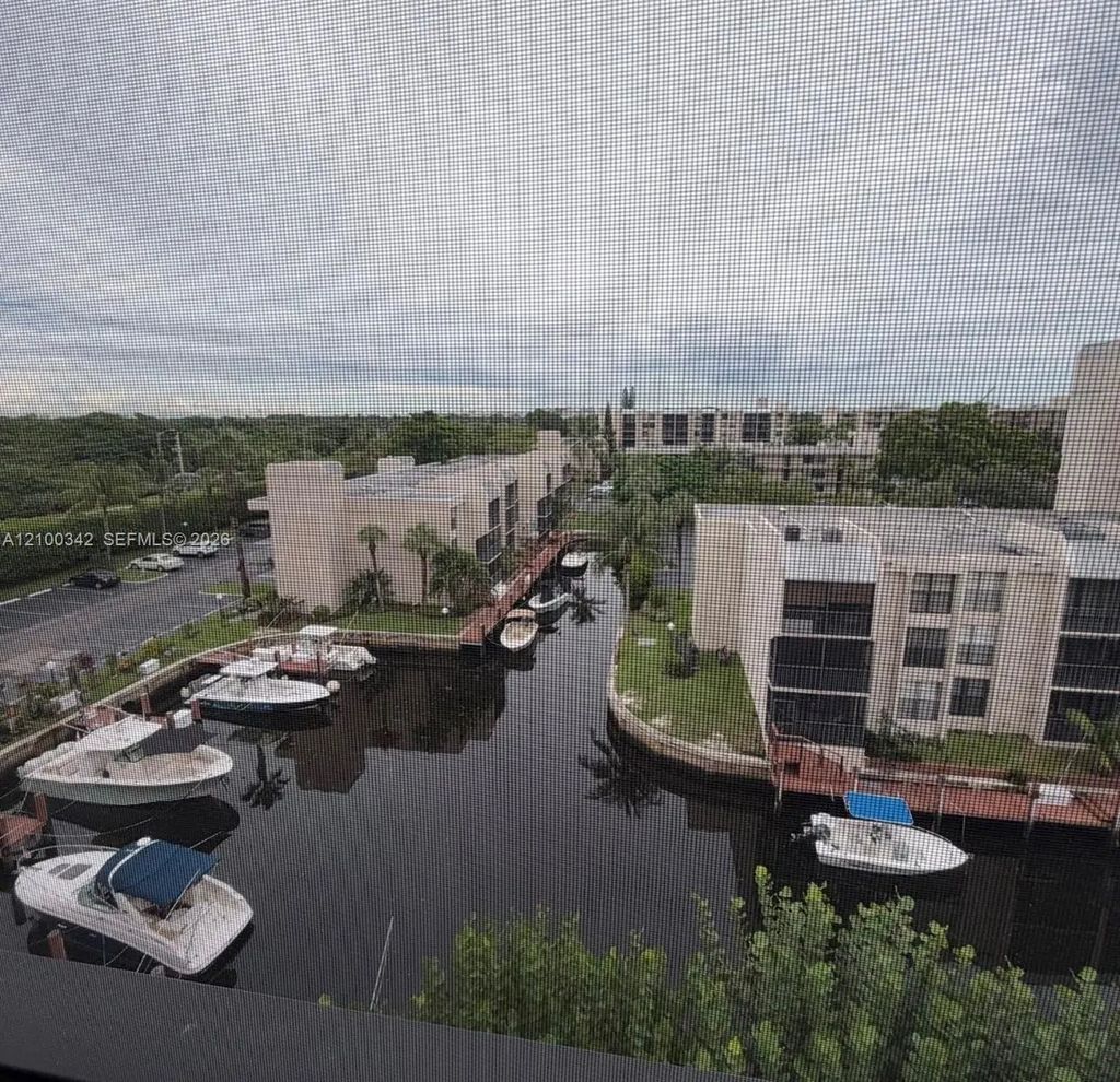 17 Royal Palm Way #6040, Boca Raton