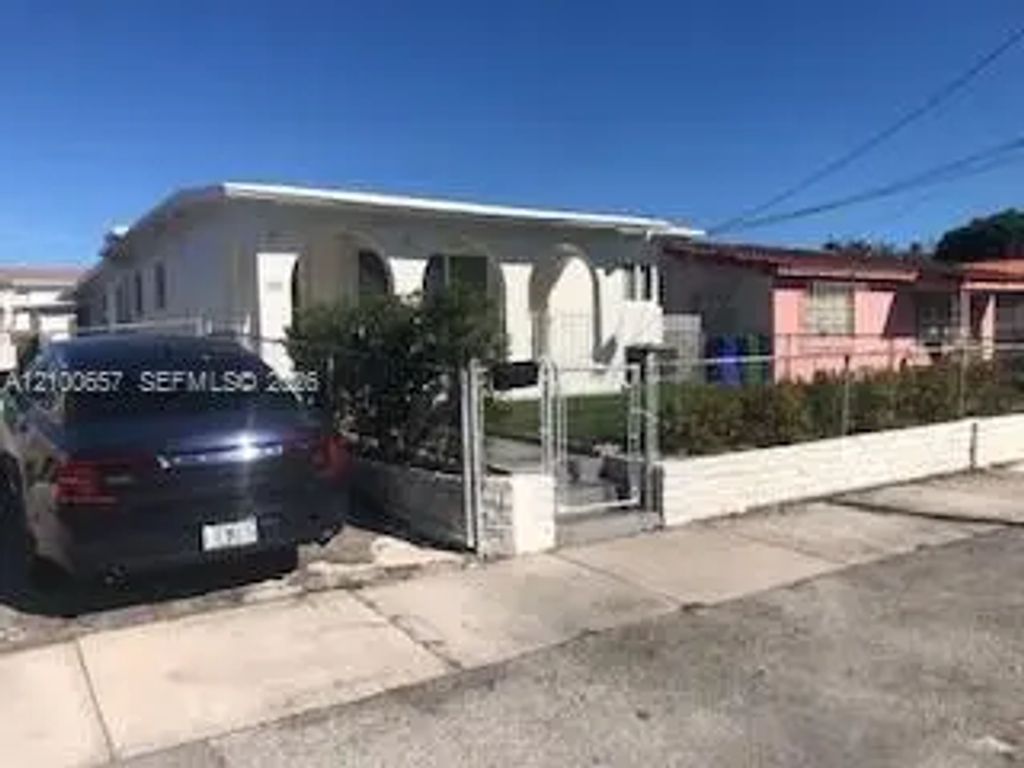 99 Nw 48th Court, Miami