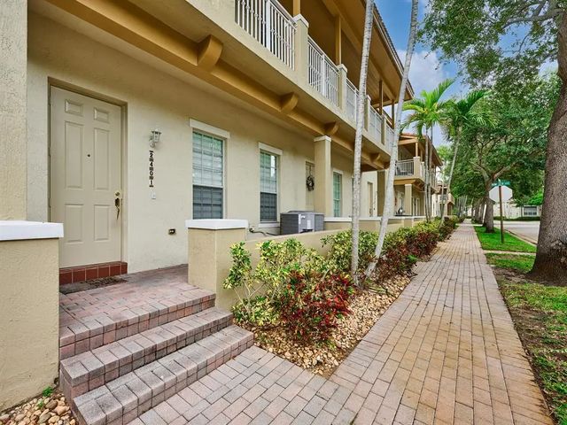 3 of 31 - 2401 Nw 7th Street, Boynton Beach, FL