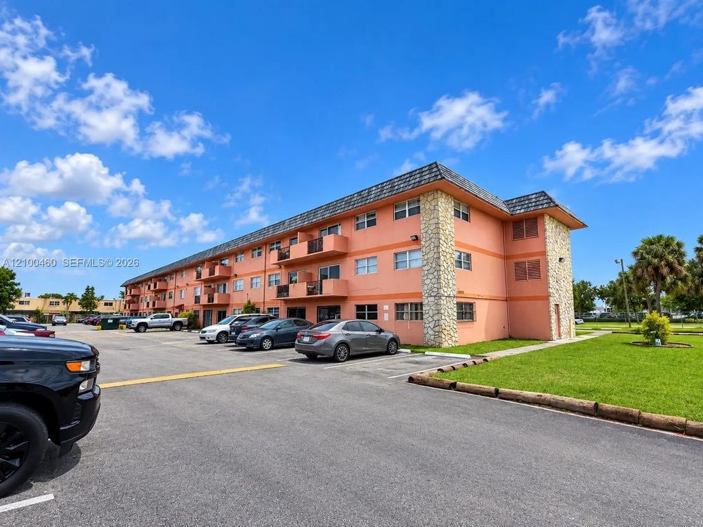 17101 Nw 57th Avenue #211, Miami Gardens