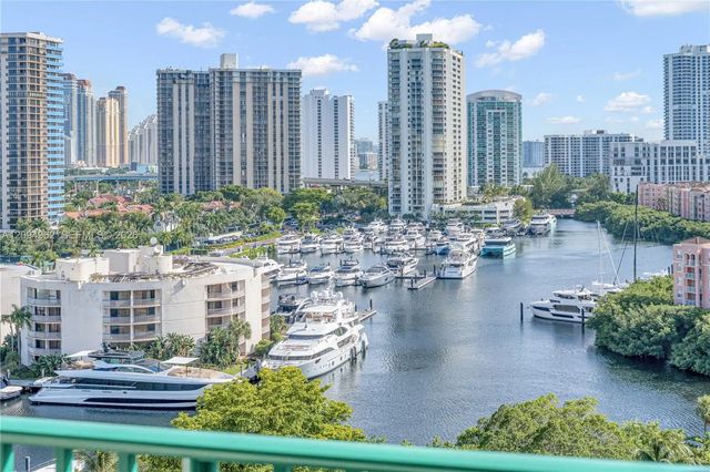 2 of 22 - 19900 E Country Club Drive #1209, Aventura, FL