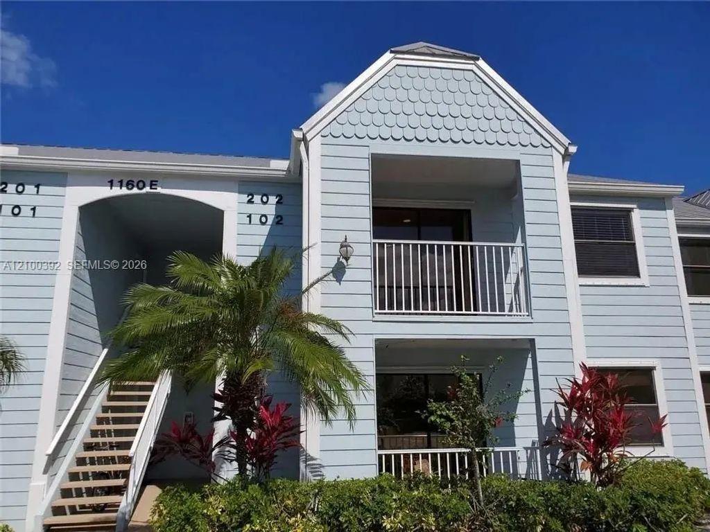 1160 3rd Way #202, Vero Beach