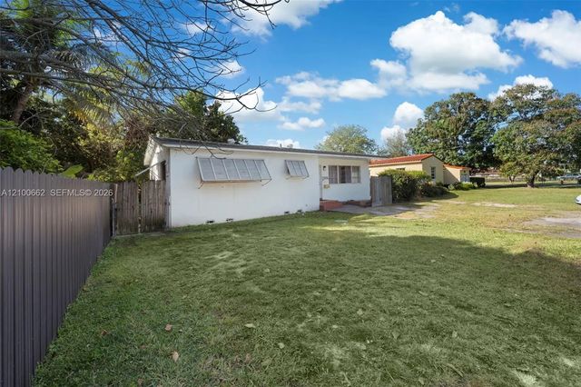 2 of 9 - 5886 Sw 20th Street, Miami, FL
