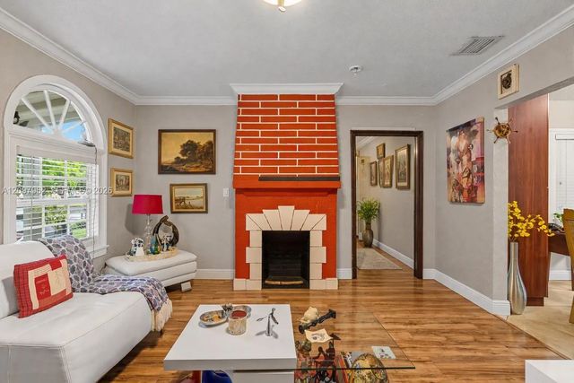 4 of 30 - 111 Nw 24th Avenue, Miami, FL