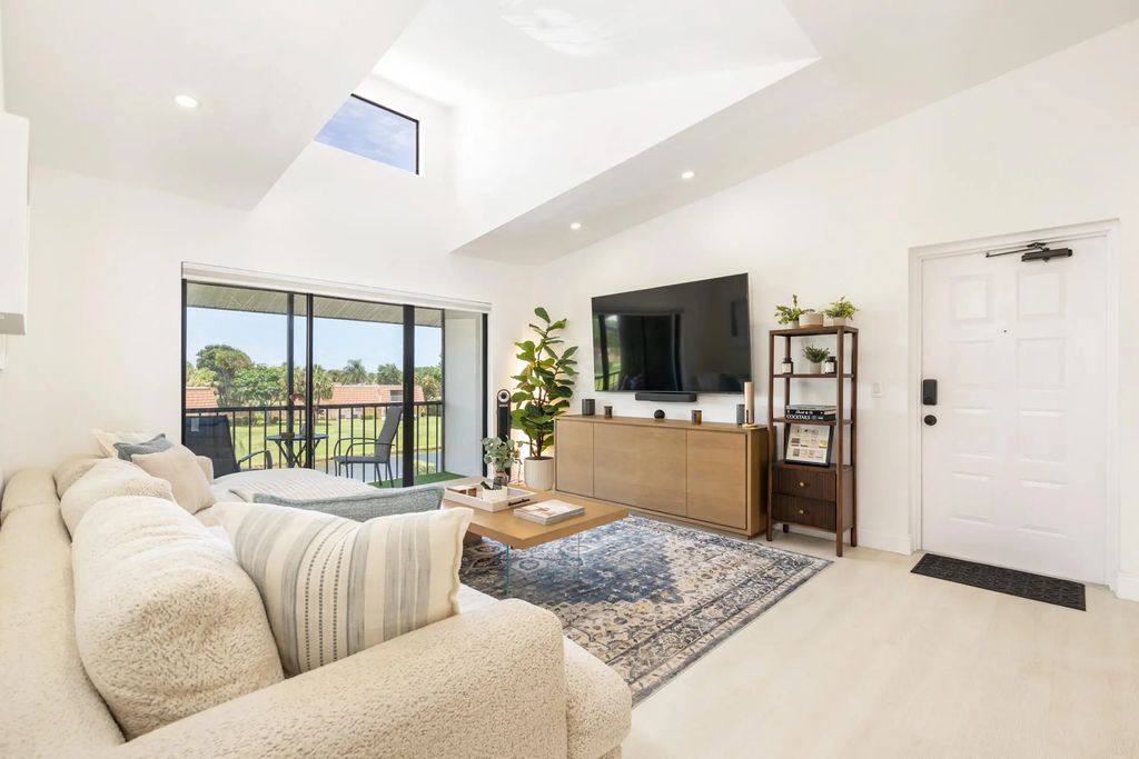 1008 Green Pine Boulevard #h3, West Palm Beach