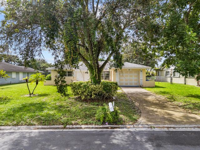 3 of 34 - 138 Sandpiper Avenue, Royal Palm Beach, FL