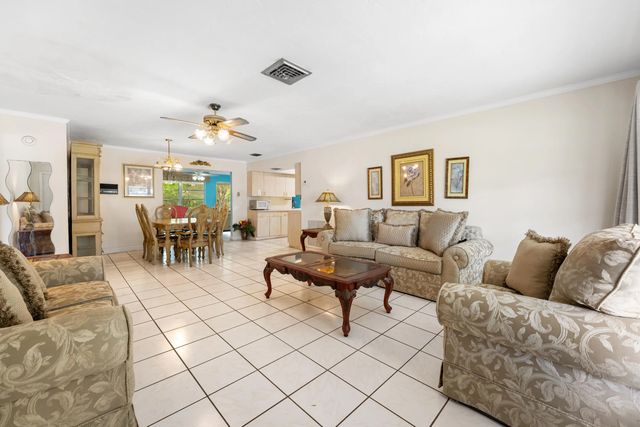 5 of 34 - 138 Sandpiper Avenue, Royal Palm Beach, FL