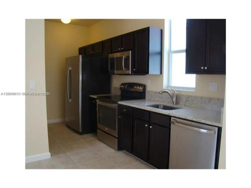 17131 Sw 96th Street #studio, Miami