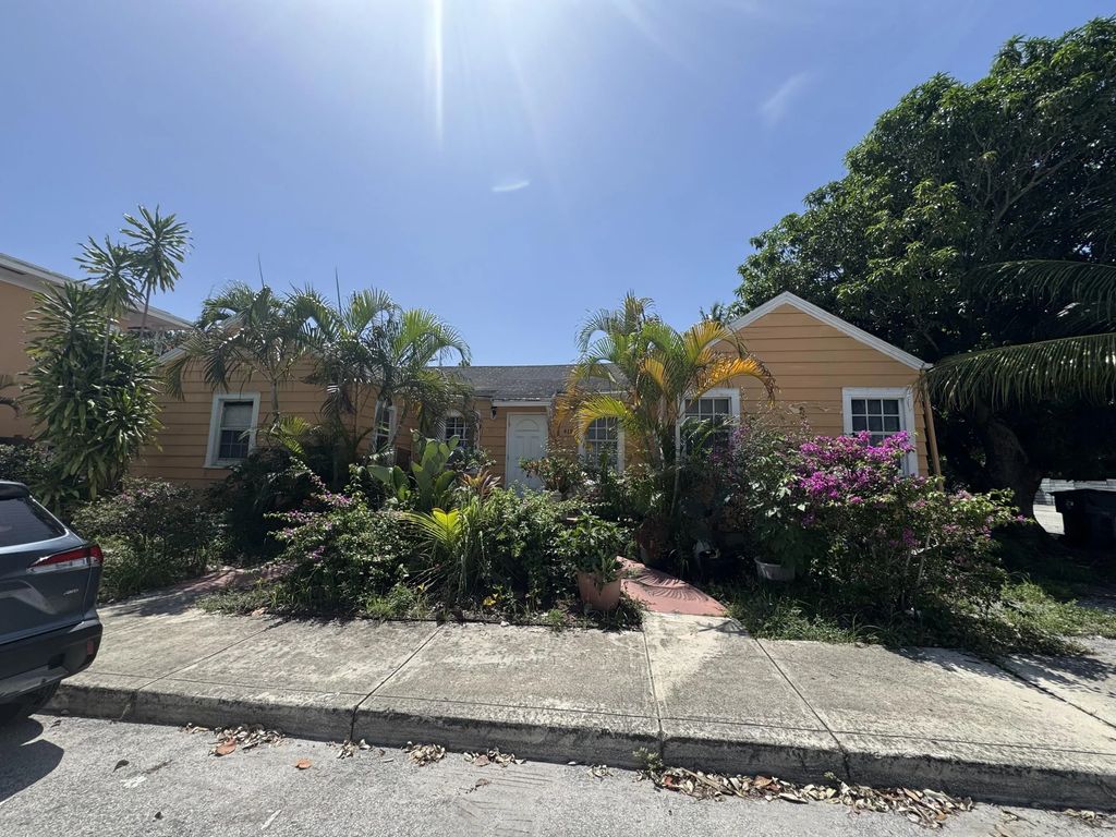 419 3rd Avenue S, Lake Worth Beach
