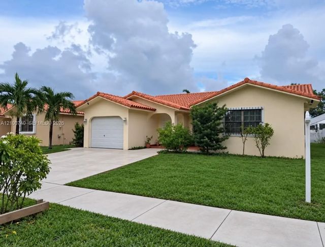 7557 W 4th Lane, Hialeah