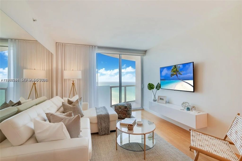 6365 Collins Avenue #2810, Miami Beach