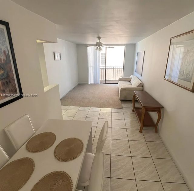 9686 Fontainebleau Boulevard #402, Miami
