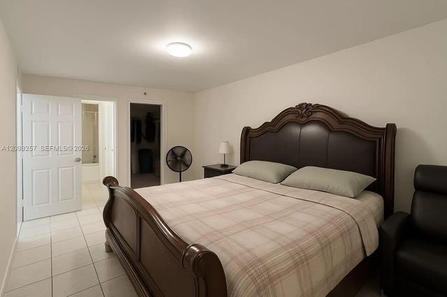 5 of 14 - 9686 Fontainebleau Boulevard #402, Miami, FL